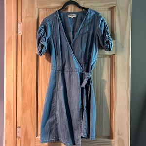 Madewell women’s denim dress size small